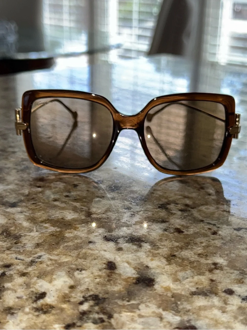 New Salvatore Ferragamo Square Signature Designer Sunglasses Brown Gold 2506-32